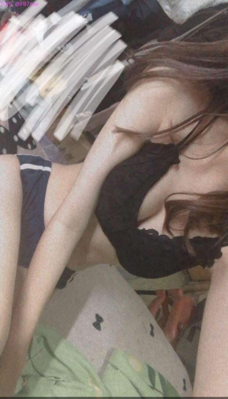 Vợ yêu trốn Ông chồng đi địt trộm với cố vấn clb thể thao của con trai